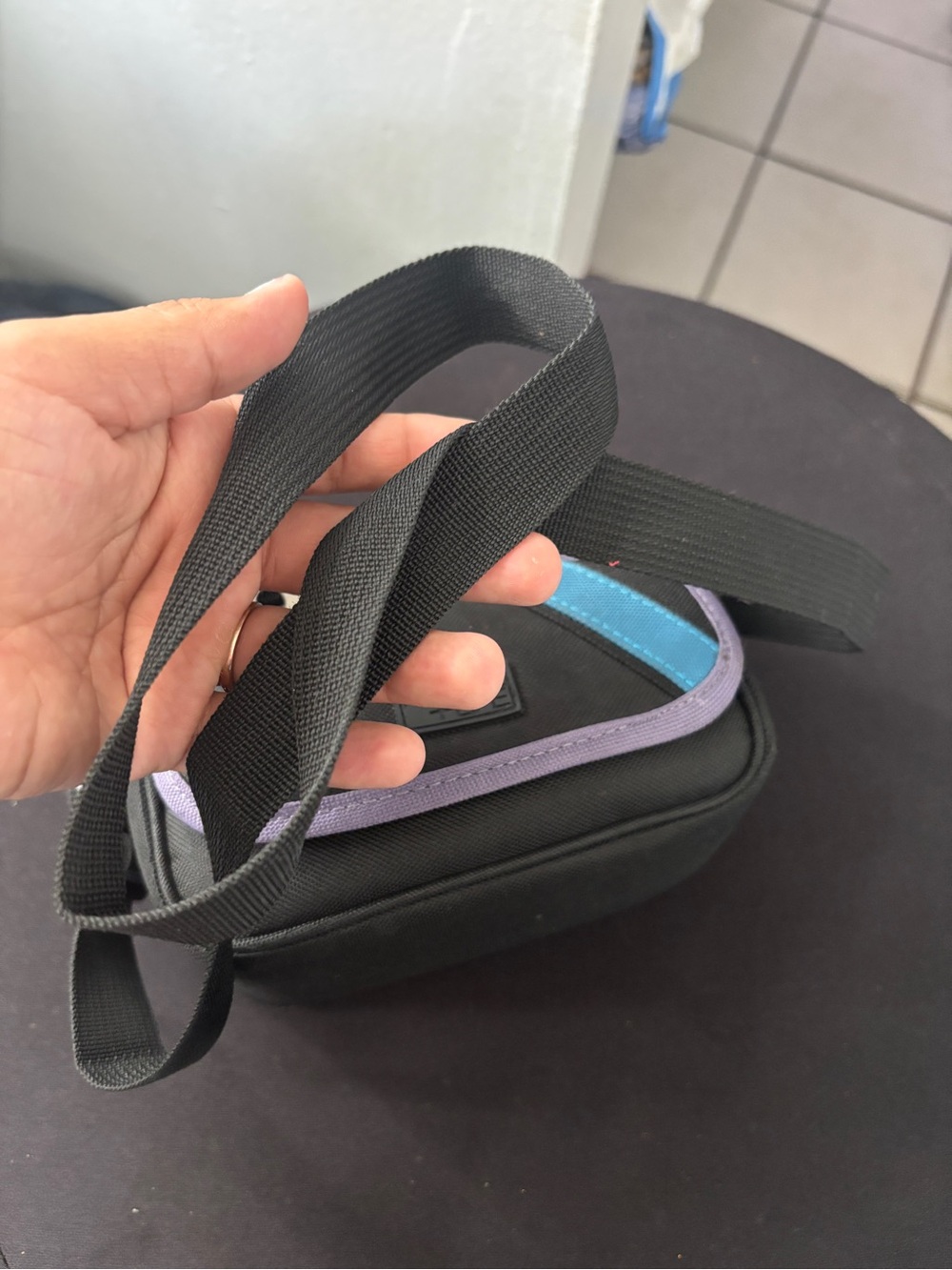 Compact Padded Camera Bag - Picture 11 of 13